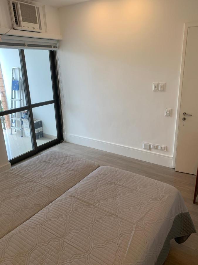 Flat com 65 metros; sala; duas suítes; cozinha Recém-reformado Rio de Janeiro Exterior foto